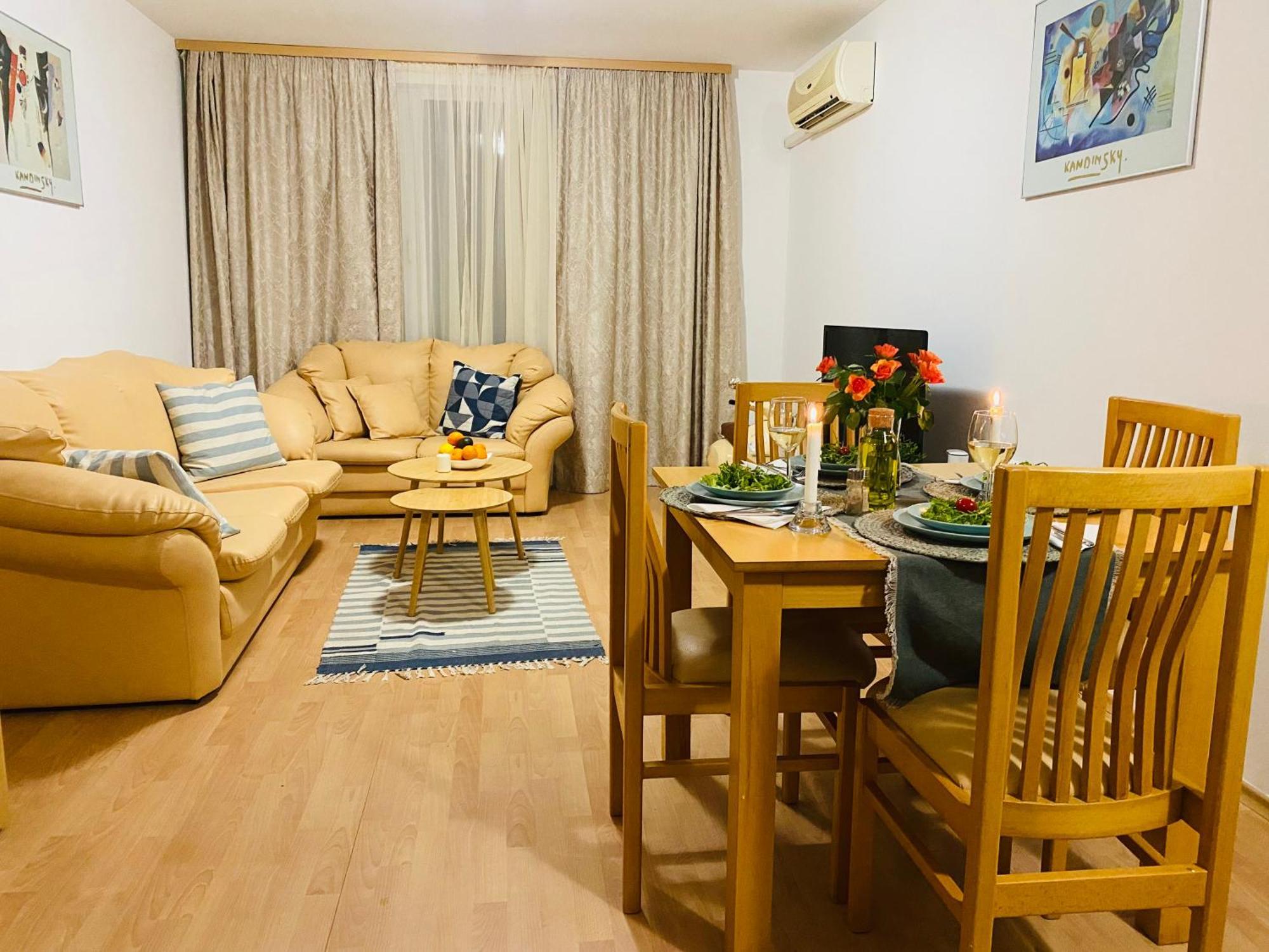 Apartment In Свети Влас Екстериор снимка